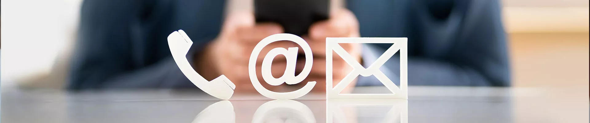 Susisiekite su mumis